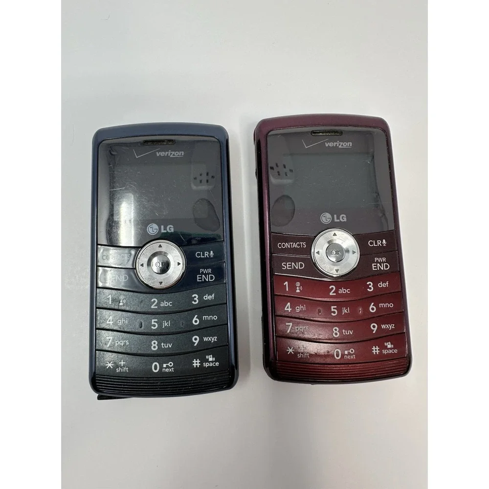 Lot of 2 LG Flip Phones Black and Red Parts Only W/Charger